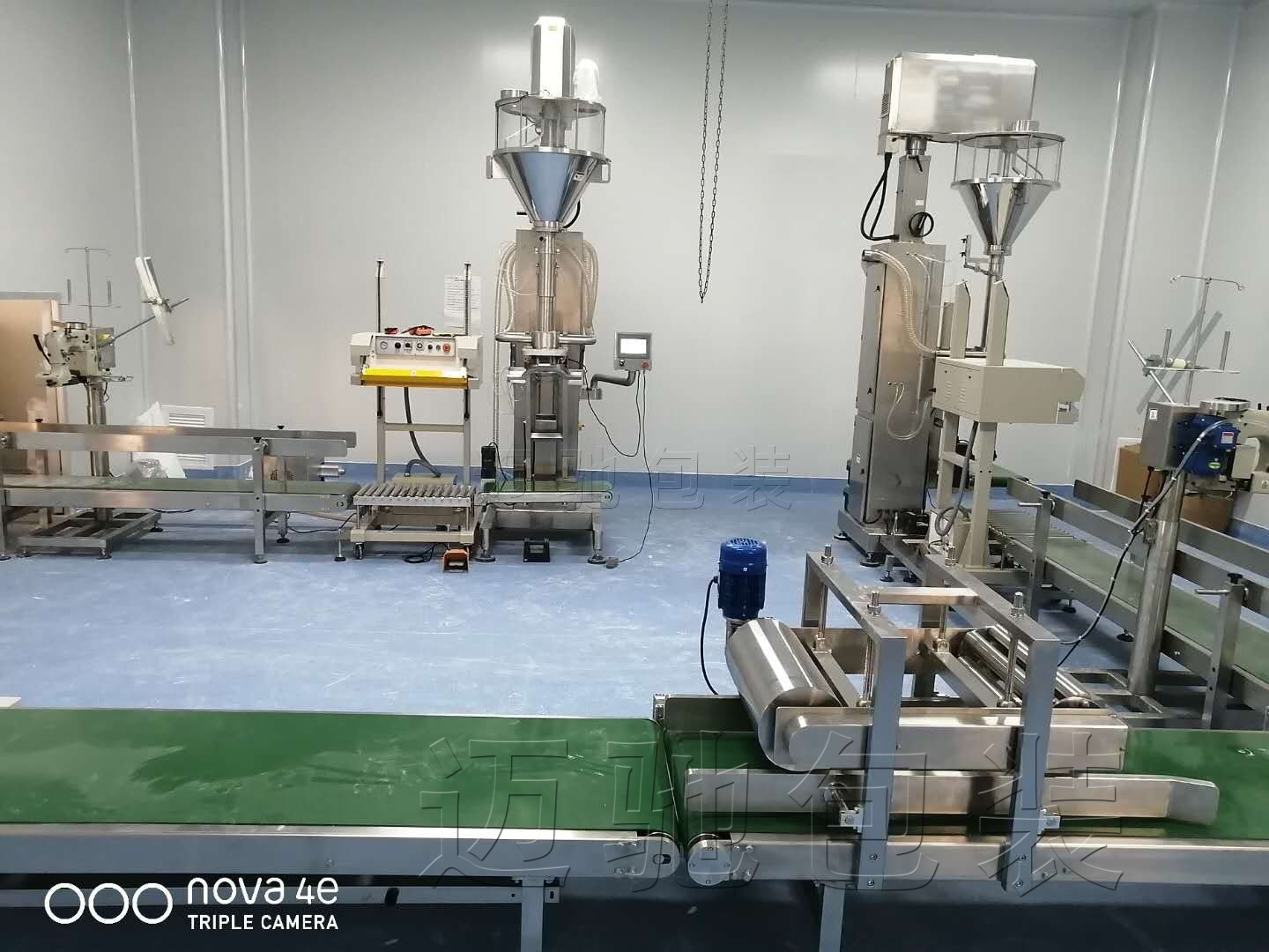 迈驰称重型半自动真空包装机：保障奶粉包装高精度与低扬尘环